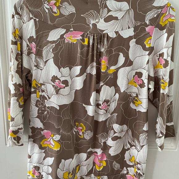 🎈SOLD🎈Ava Sky Cardi Bee - Picture 2 of 4